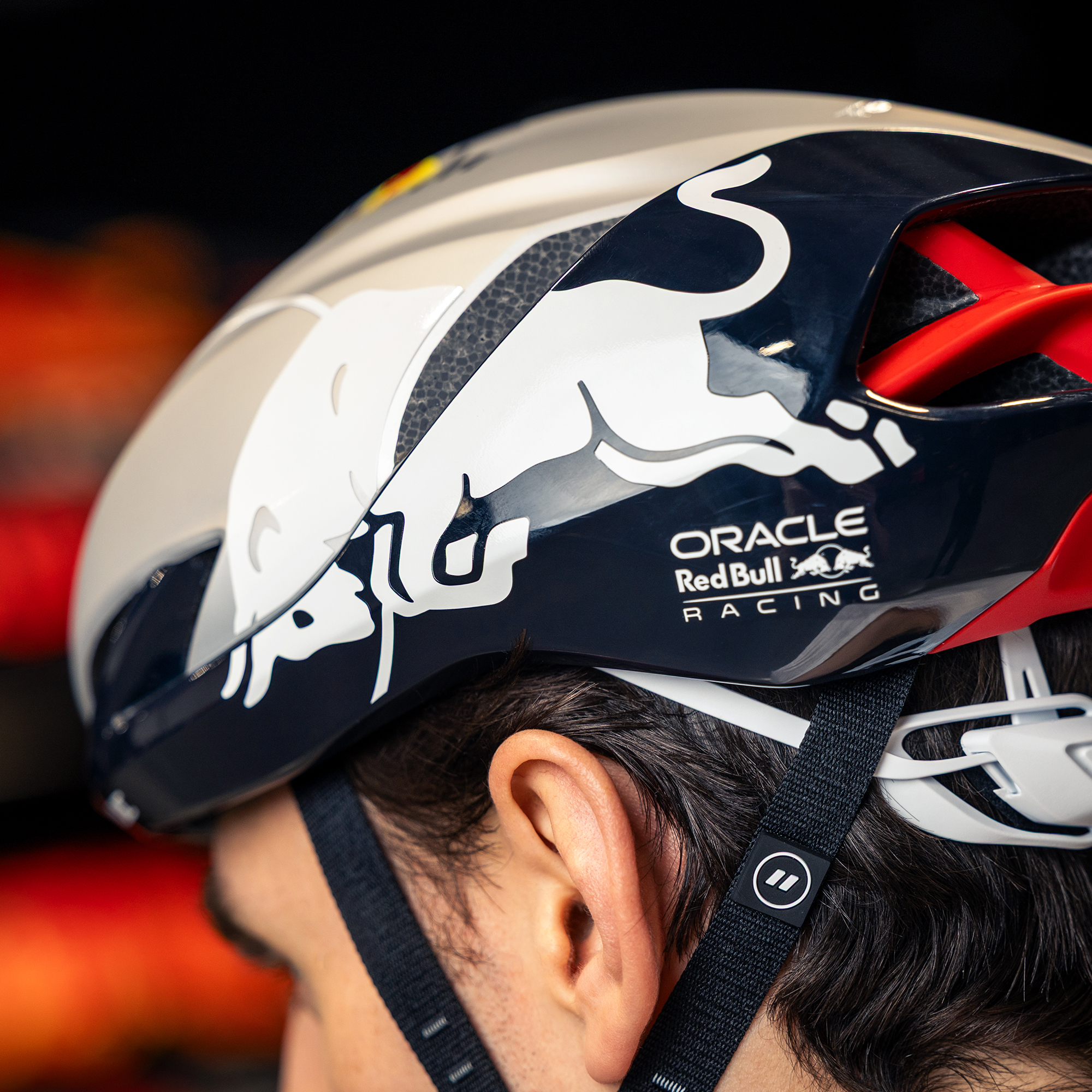 HJC Furion 3 Oracle Redbull Racing M - Image 3